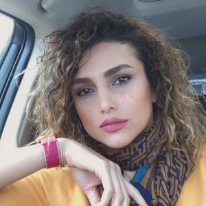 Meet your Posher, Naz